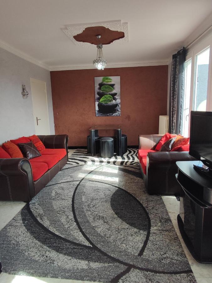 Agreable Appartement Familial Avec Jardin 블루아 외부 사진